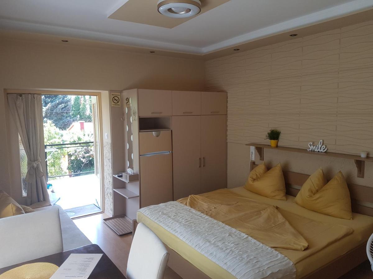 Rozsa Apartman Alsoors Exterior photo