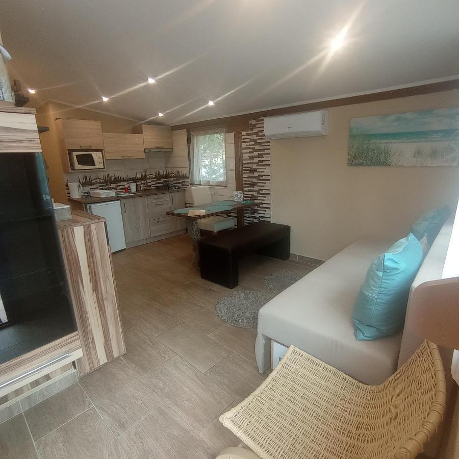 Rozsa Apartman Alsoors Exterior photo