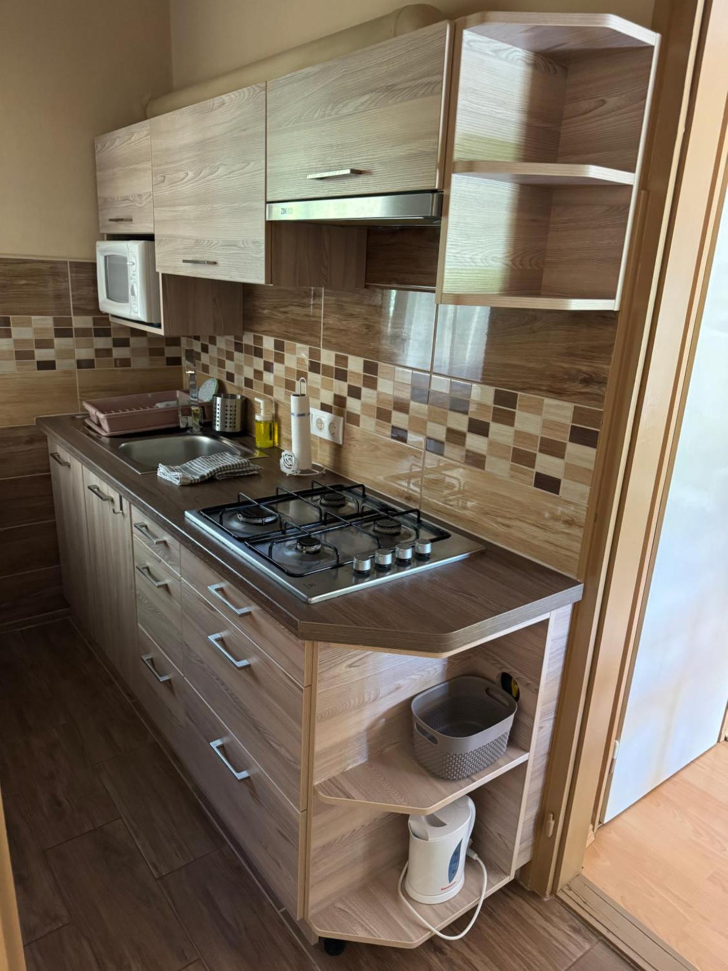 Rozsa Apartman Alsoors Exterior photo